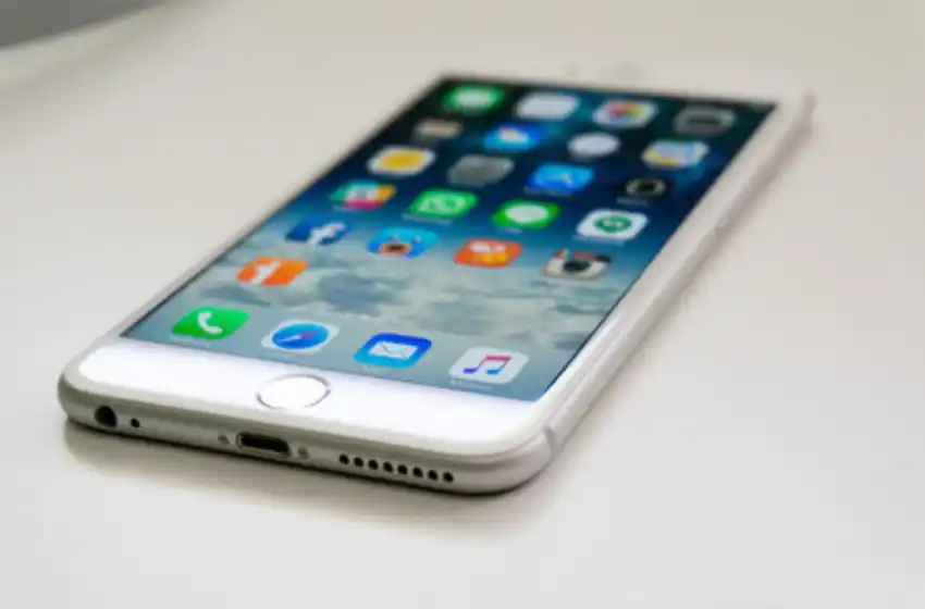 Apple lanzara el iPhone mas barato y con buen rendimiento en 2020