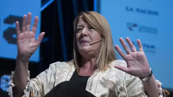 Stolbizer denunció más vínculos inmobiliarios entre Kirchner y Lázaro Báez