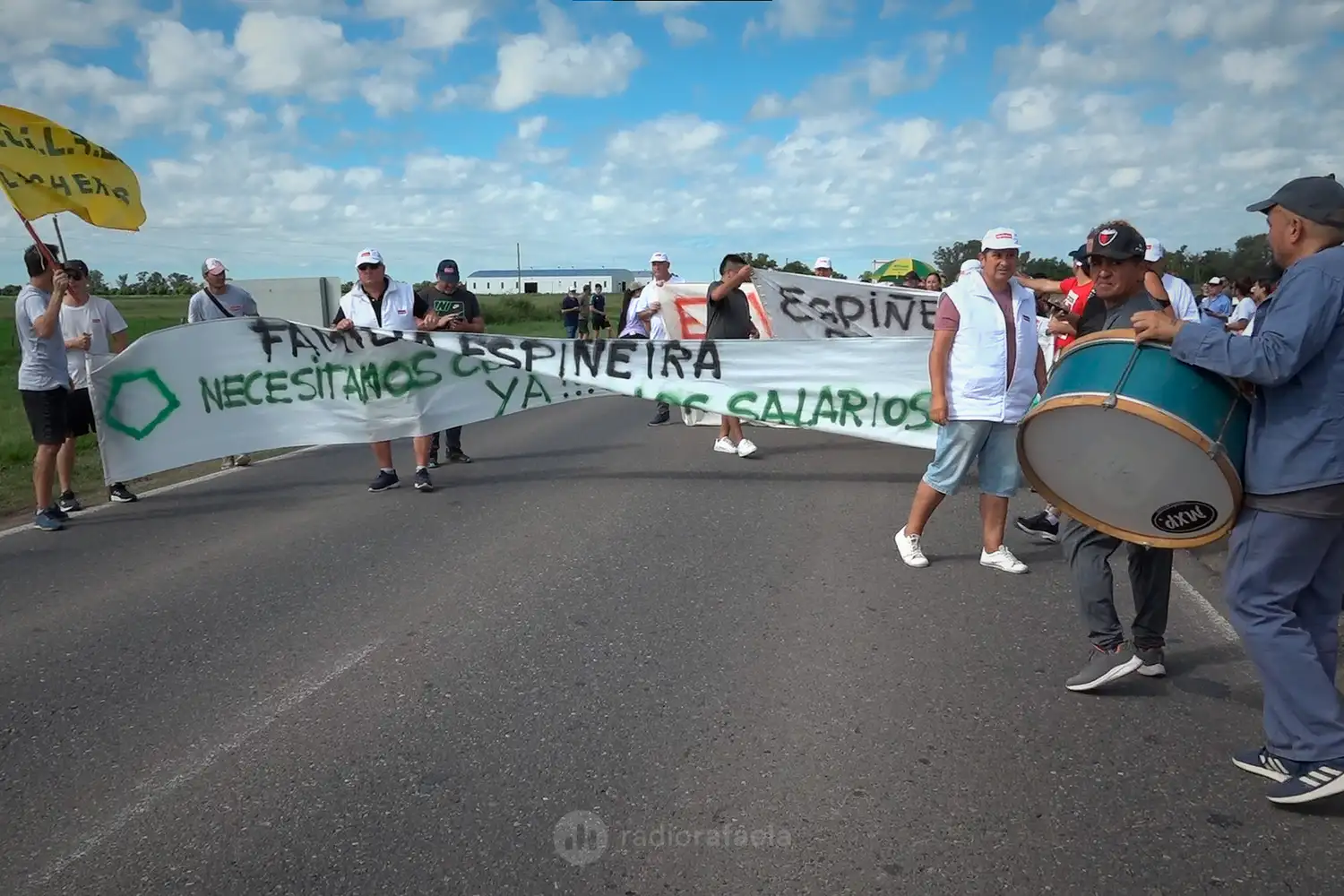 domingo posetto reclamo atilra veronica lehmann polemica reclamo corte de ruta empresa leche lácteo - 4