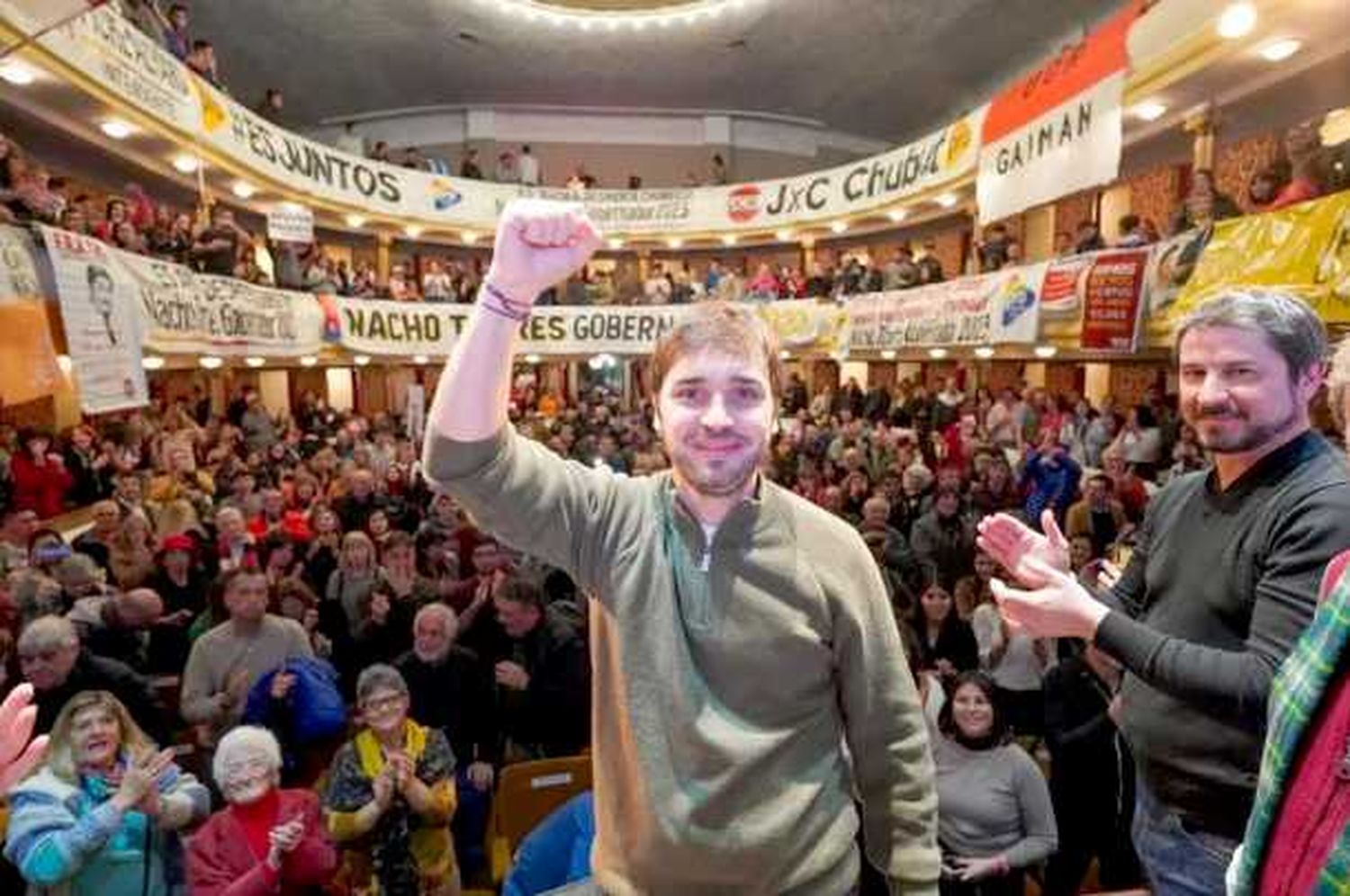 Un juez Federal falló a favor del gobierno de 
Chubut y ordenó suspender el recorte de fondos