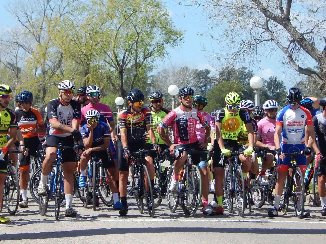 La segunda fecha del Campeonato Bonaerense de Ciclismo de Ruta “superó los 430 inscriptos”