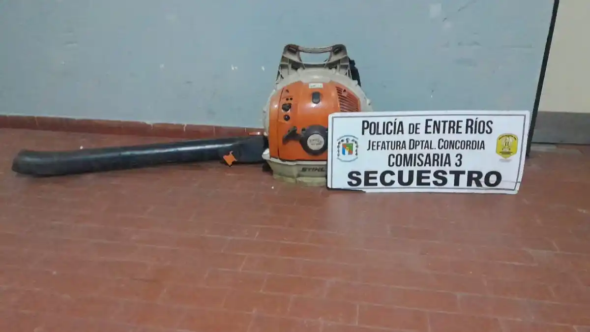 Detuvieron en flagrancia a tres individuos por robo en una plaza