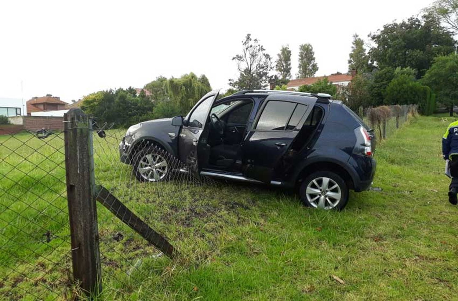 Conducía alcoholizado e impactó una camioneta