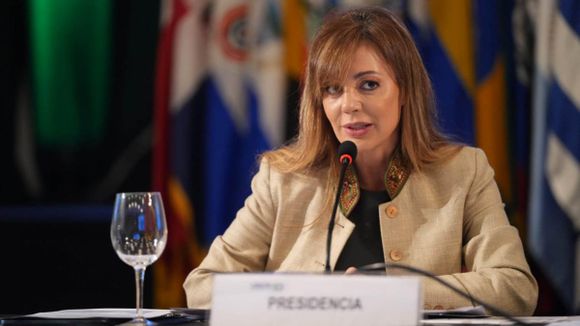 Designaron a Flavia Royon como secretaria de Minería