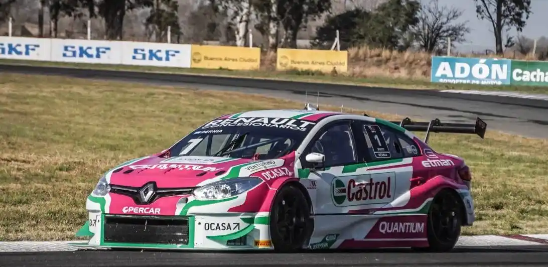 TC 2000: Leonel Pernía venció en  una carrera y fue segundo en la otra