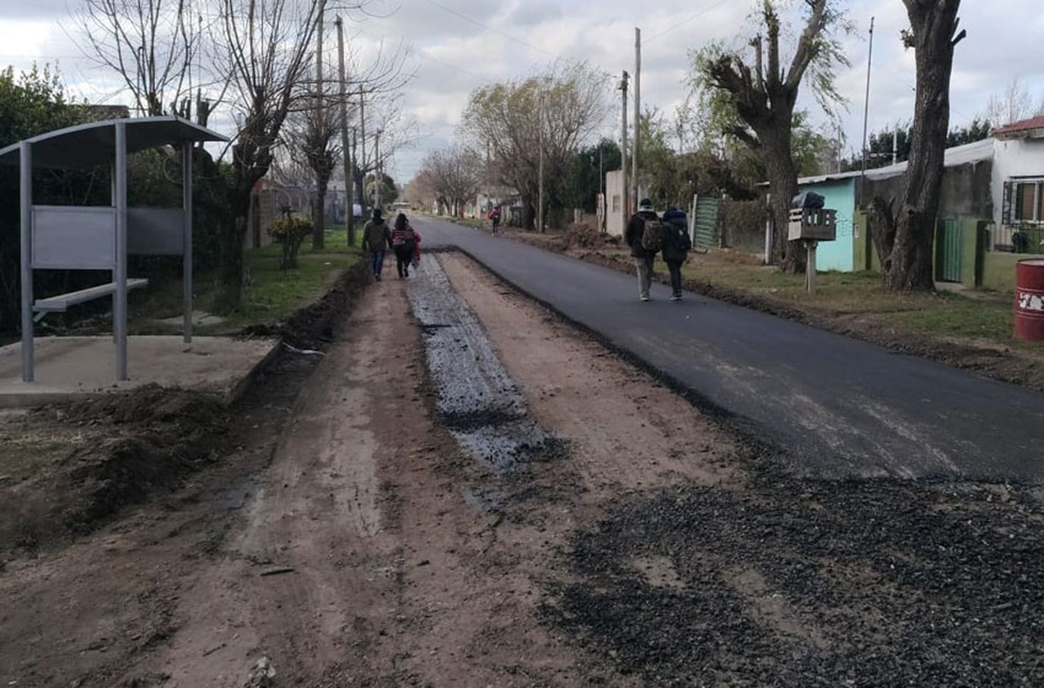 El clima postergó el arreglo de calles y la limpieza de plazas