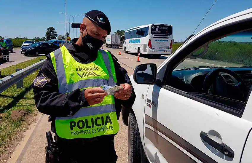 Intensifican controles en rutas santafesinas por las vacaciones de invierno