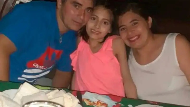 Abigail y su familia recibieron el 2021 y su papá dejó un emotivo mensaje