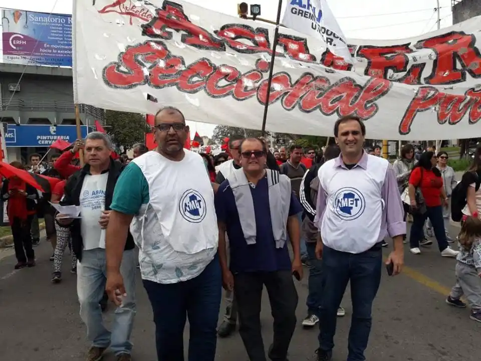 AMET aceptó la oferta aunque la declaró insuficiente