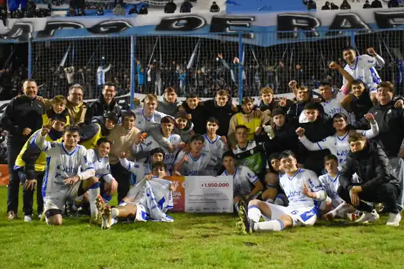 Atlético de Rafaela se impuso sobre Ben  Hur en el clásico rafaelino y avanzó a cuartos de la Copa Santa Fe