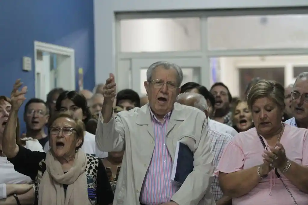 Víctor Felix Reviglio: “¿Viniste a buscarme para cerrar la grieta?”