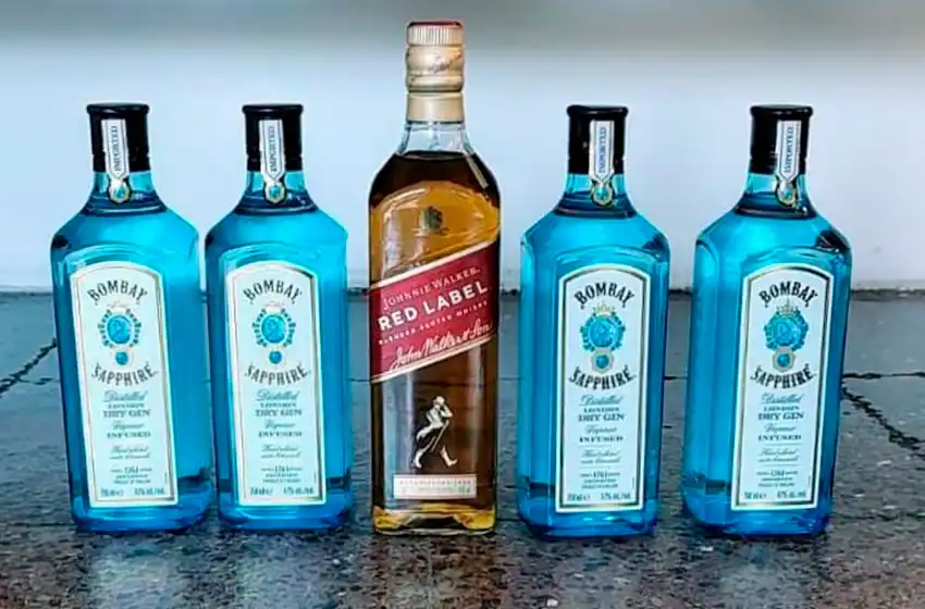 Quiso robar cuatro bebidas alcohólicas de un supermercado mayorista