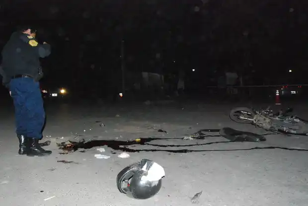 Un joven de 22 años falleció en un grave accidente en moto 