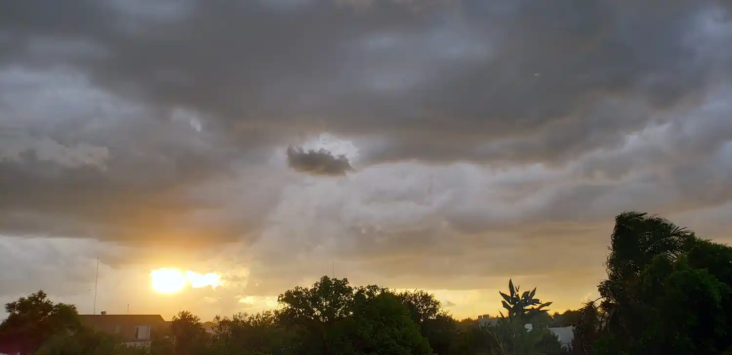 Victoria y Nogoyá con alerta por tormentas