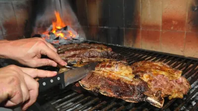 Tragedia en Mendoza: un hombre murió atragantado durante un asado
