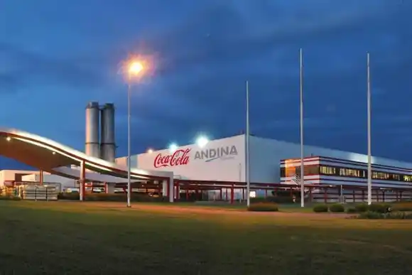 Coca Cola está buscando empleados en Córdoba: qué perfiles pueden postularse