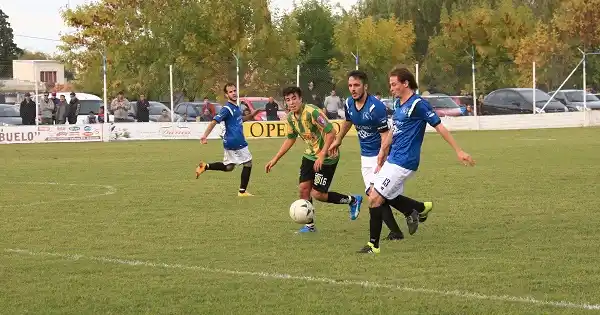 Sarmiento fue efectivo y le ganó a Deportivo en Urdinarrain 