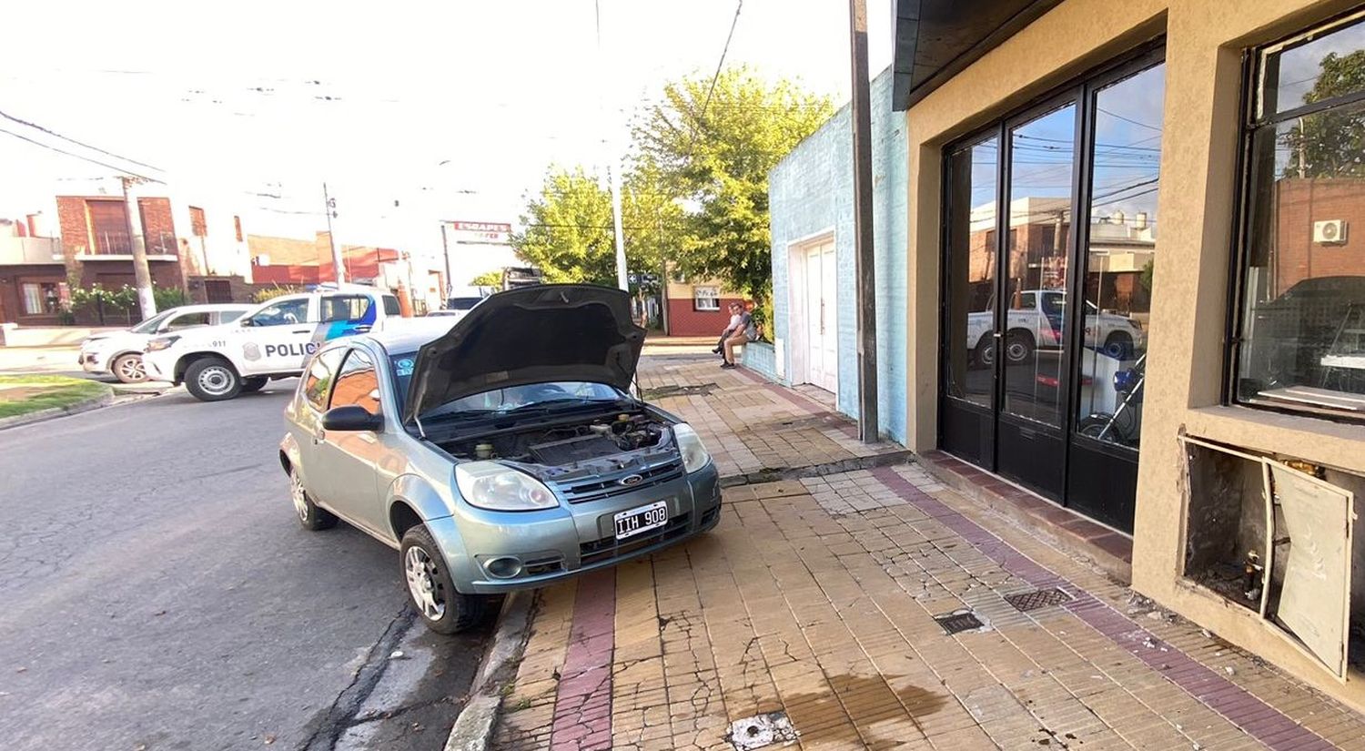 Una mujer fue hospitalizada tras un accidente en Mitre y Montiel