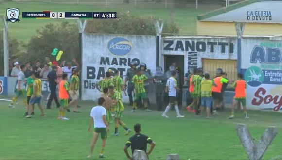 Escándalo y graves incidentes en Salto: la final del Regional Amateur terminó en una batalla campal y fue suspendida