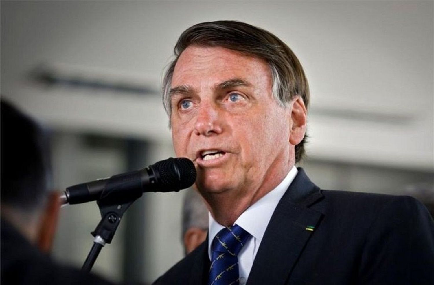 Internaron a Jair Bolsonaro por dolores abdominales