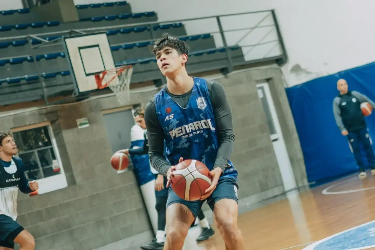 Stuardo se incorporó tras completar su etapa formativa en el Zentro Basket Madrid, de España.