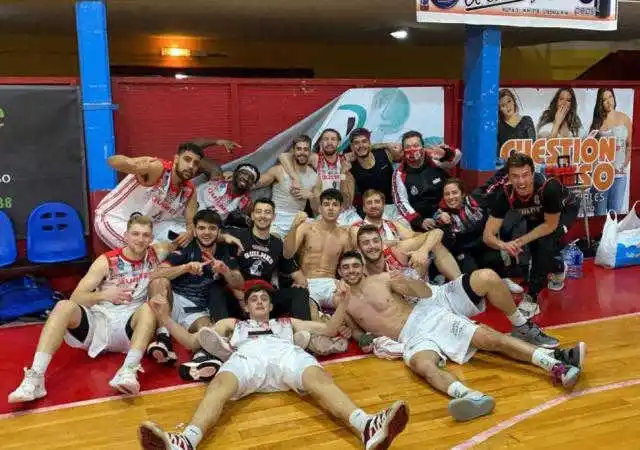 Quilmes dio el bombazo del Sur