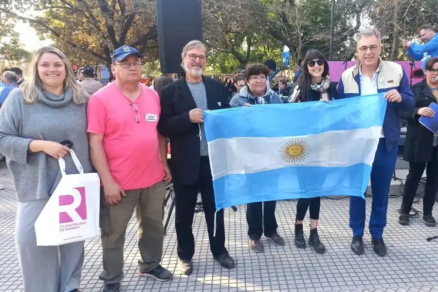 Tras el acto se realizó el festejo popular