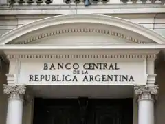 El Banco Central avanza en la creación de una tasa para la actualización de deudas