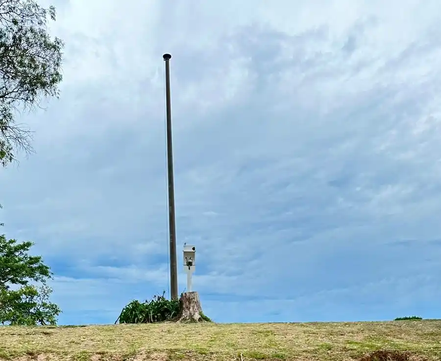 Una bandera para el mástil de las barrancas