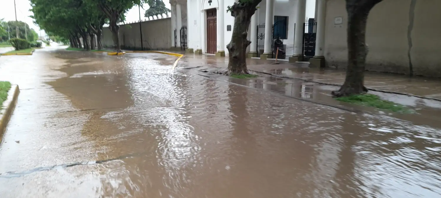 En Gualeguay ya cayeron cerca de 40 milímetros y continúan las alertas