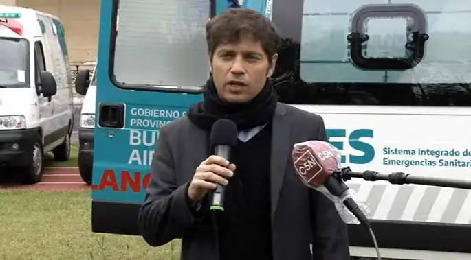 Kicillof presentó las ambulancias que serán utilizadas para atender la pandemia