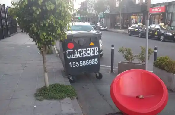 Residuos voluminosos: crece el malestar de comerciantes gastronómicos por los costos de los contenedores