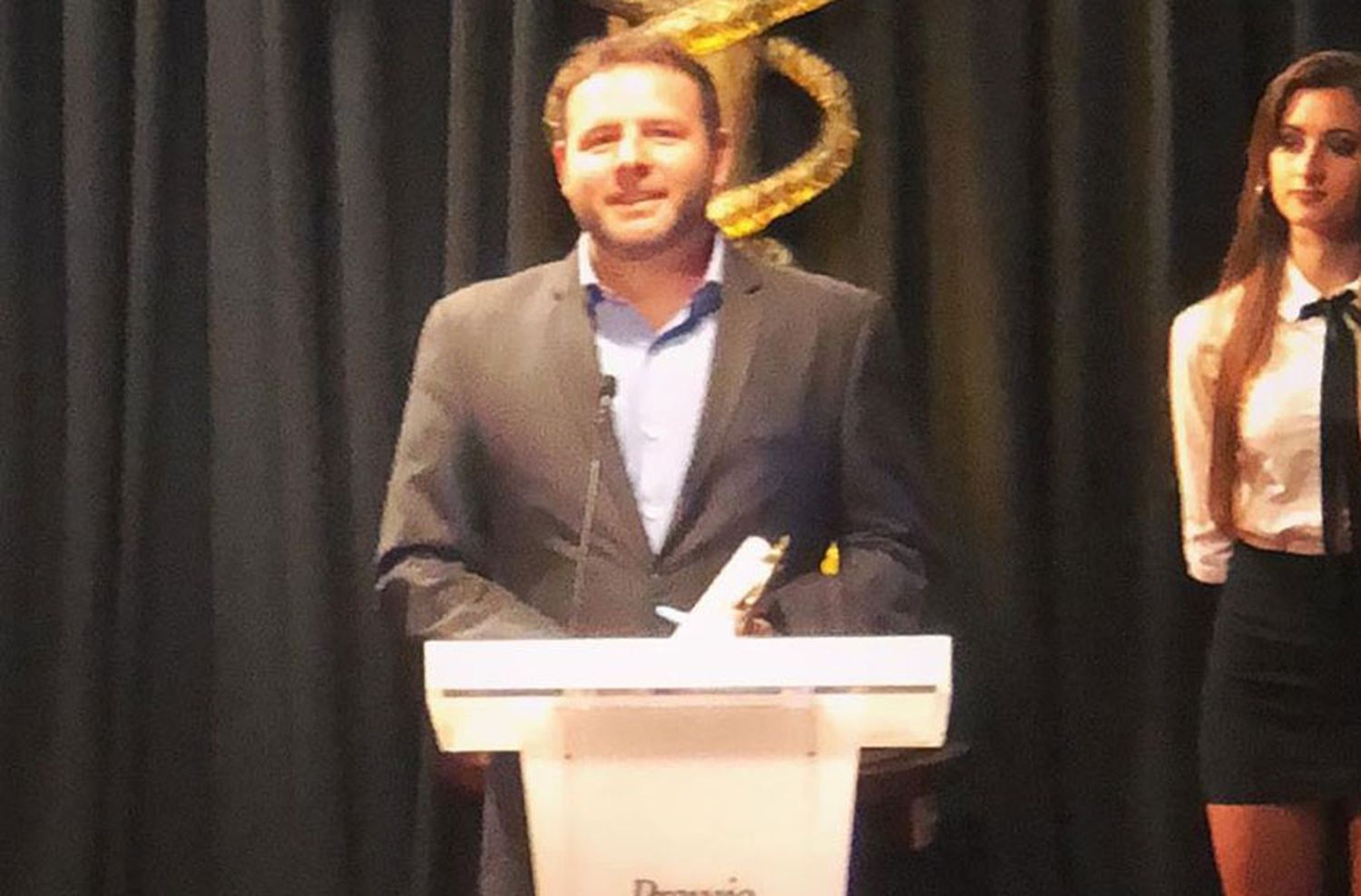 Nicolás Mondino fue distinguido con el prestigioso premio Caduceo