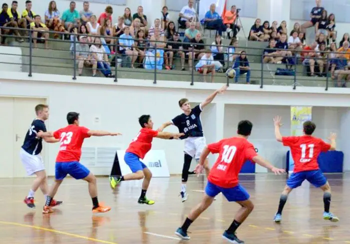 Inicio victorioso para Hankel en el Sudamericano de handbol