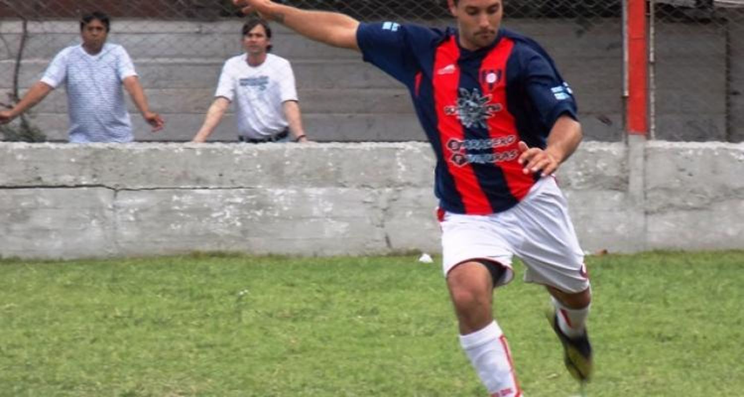 Fútbol: El domingo definirán si se juega