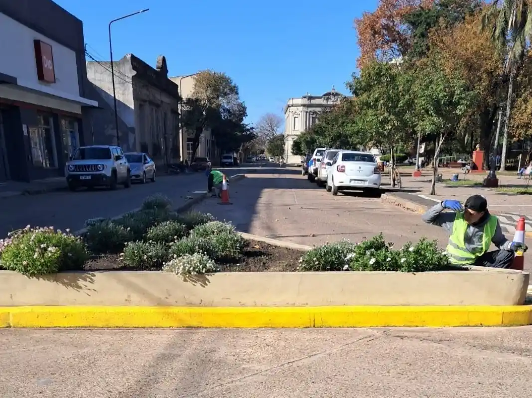 Pusieron en valor los alrededores de la plaza San Martín y la Costanera