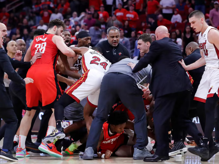 Este nuevo incidente en la NBA ocurre apenas un día después de otra pelea entre Phoenix Suns y Dallas Mavericks