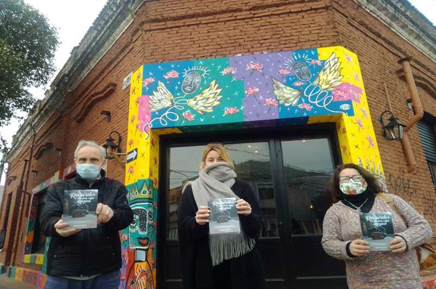 Los obreros de la palabra llegan a las bibliotecas populares
