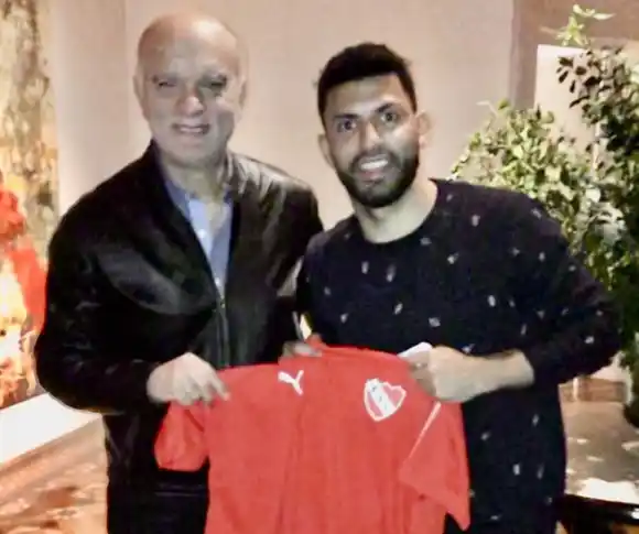 Retiro del Kun Agüero: Qué dirigentes bonaerenses le dedicaron mensajes