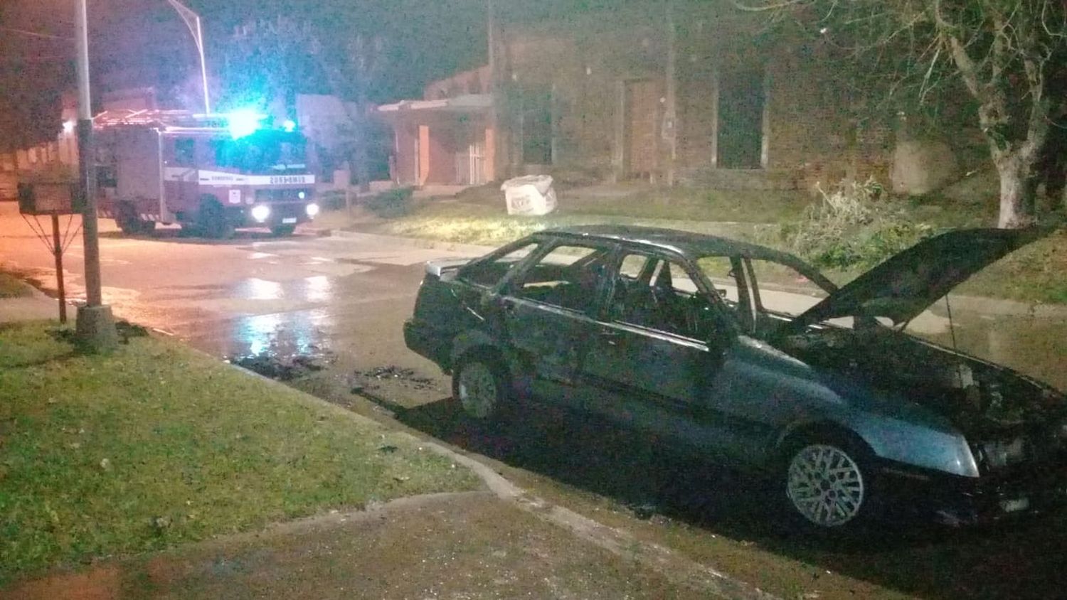 Incendio de un automóvil