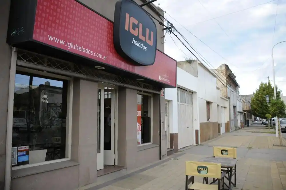 Asaltaron heladería de España al 200 y piden más control policial
