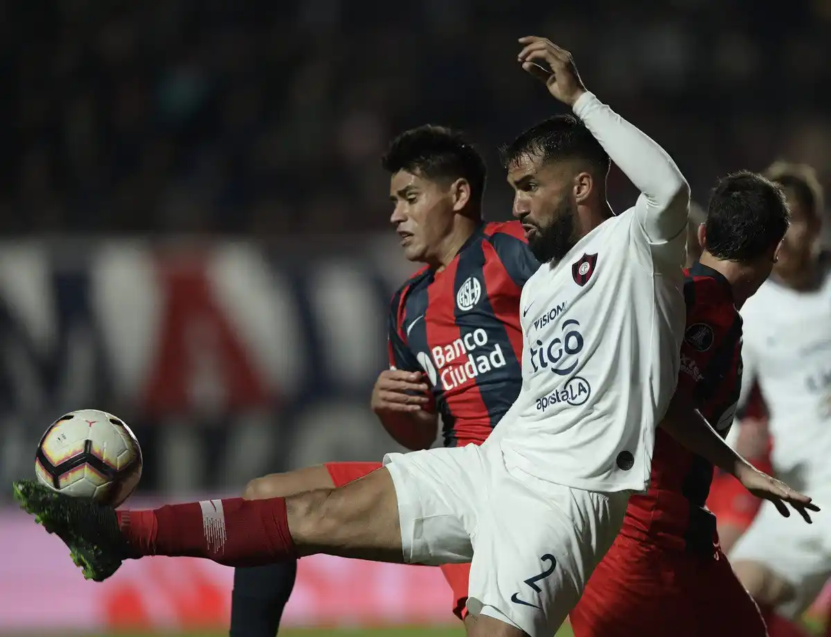 San Lorenzo quiso más pero no pudo con Cerro Porteño