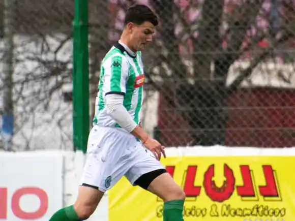 Mateo Rinaldi da el salto a la primera de Uruguay