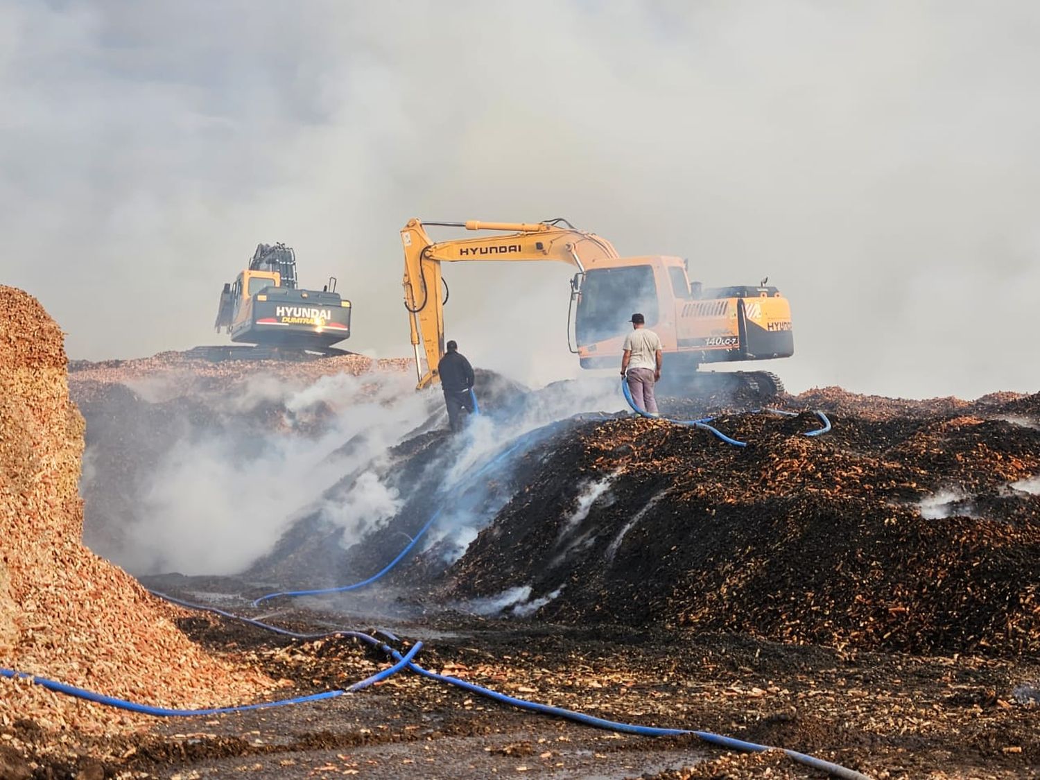 Venado Tuerto: incendio de gran magnitud en un acopio de marlo 