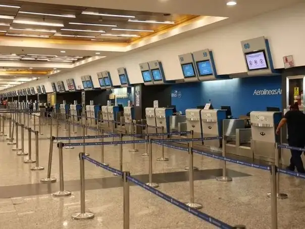 ATE postergó el paro aeroportuario, pero se esperan demoras por asambleas en las terminales