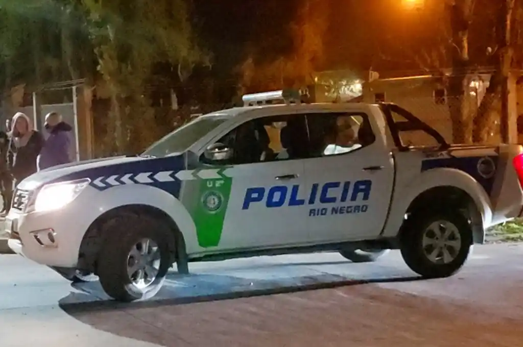 Los rescatistas confirmaron que el cuerpo quedó en el techo de la cabina del ascensor.