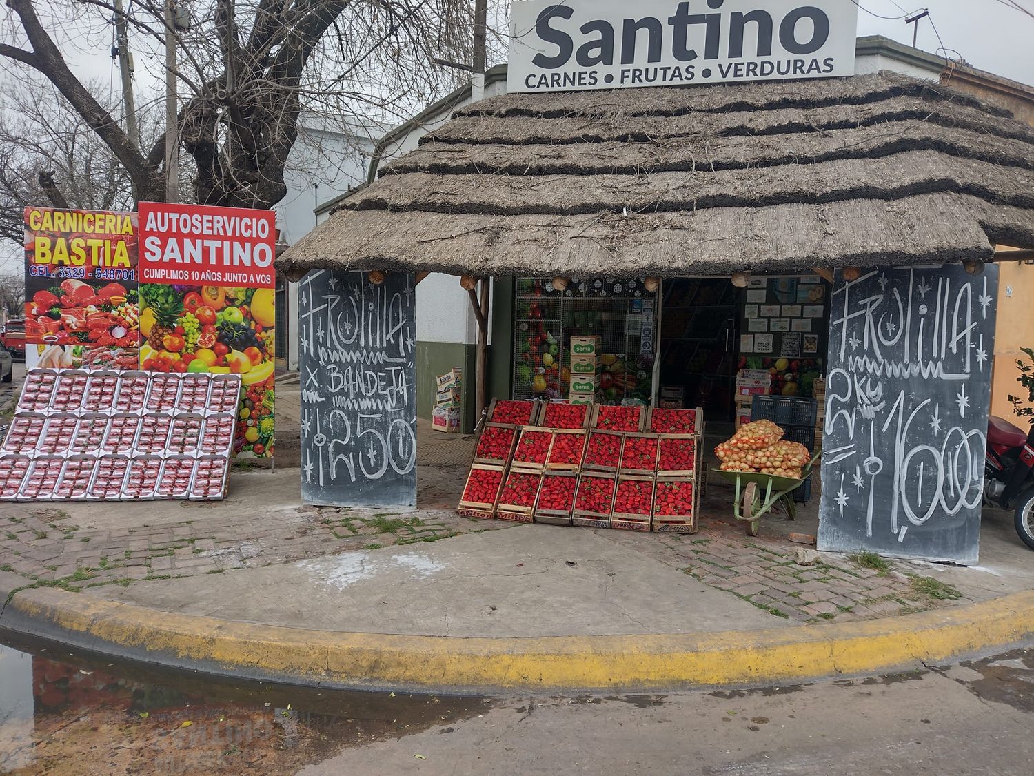 El autoservicio Santino se encuentra en San Pedro.