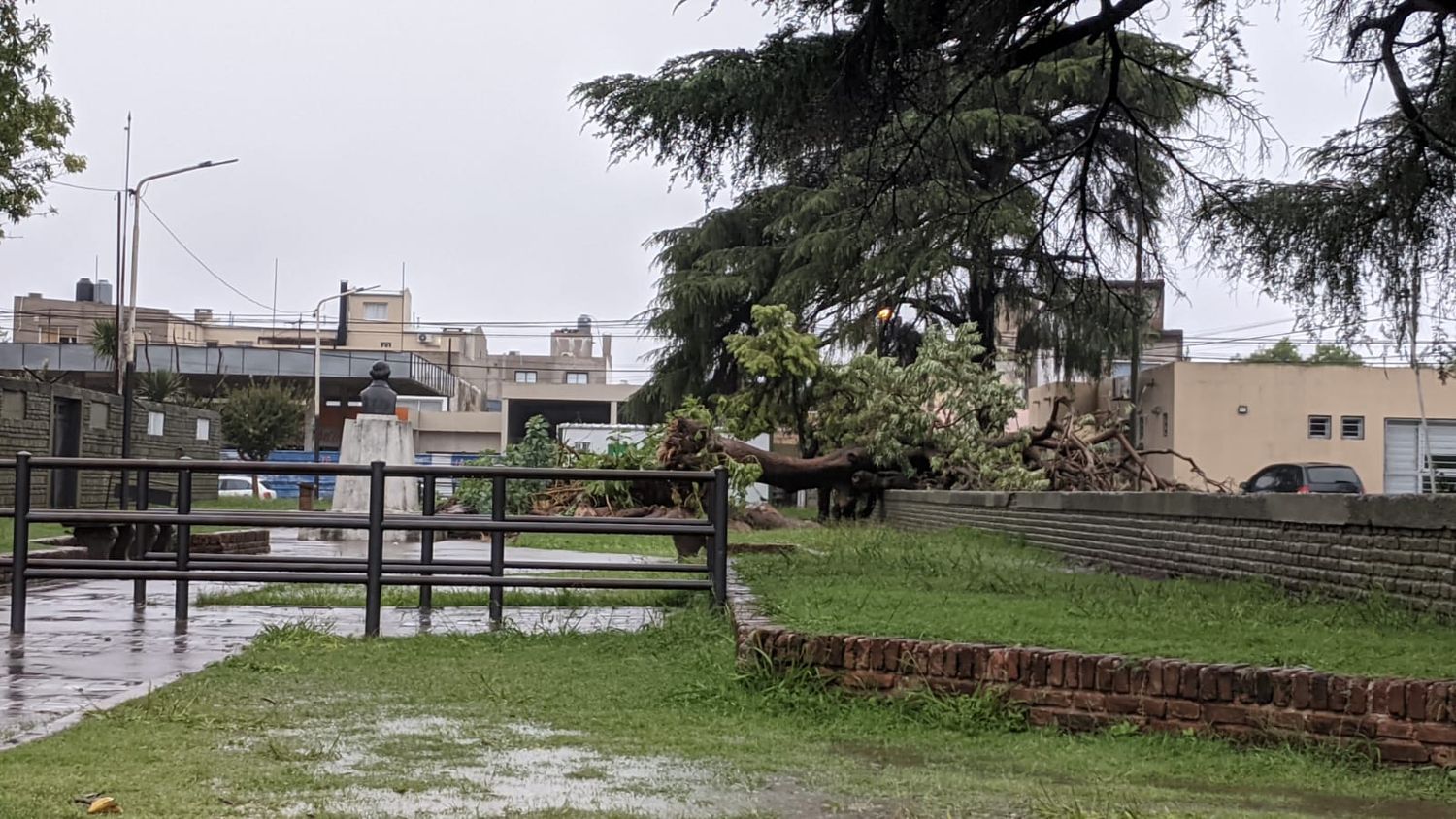 Temporal de lluvia: piden que prioricen seguridad de alumnos y docentes en jardines y escuelas