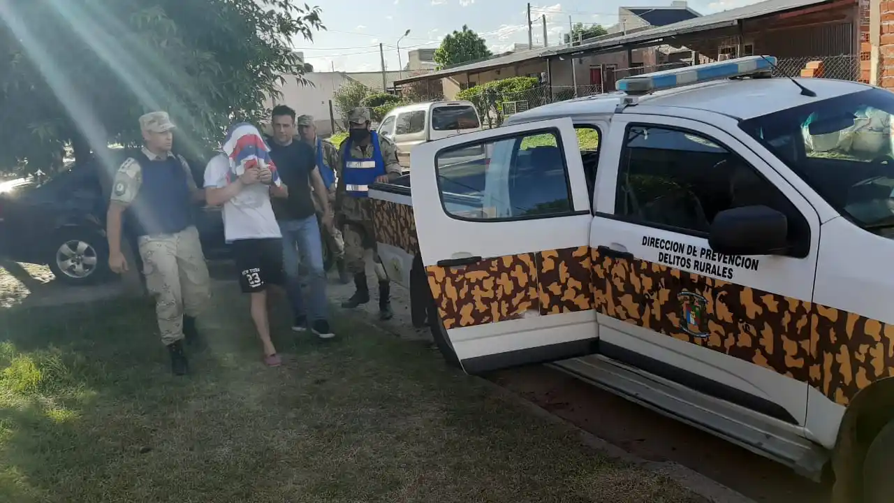 Allanamiento por estafas: secuestraron elementos de interés y cogollos de marihuana