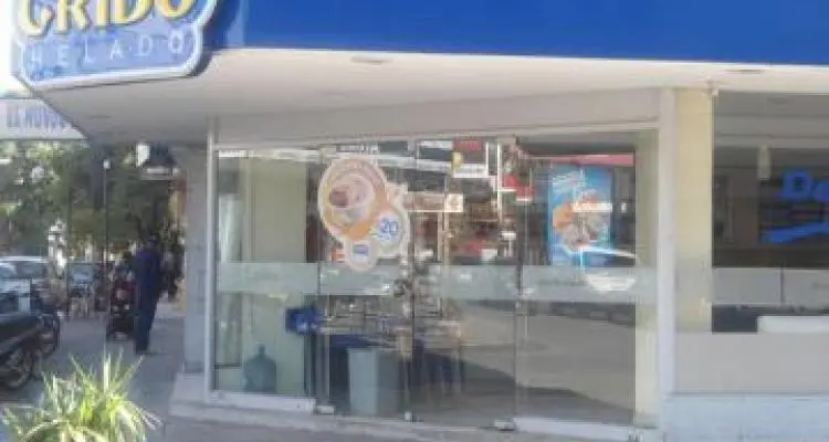Robaron la heladería ubicada en Güemes y Mitre